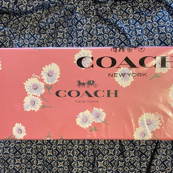 🌸🌸Boxed small and mini boxy cosmetics set🌸🌸 - Picture 4 of 7